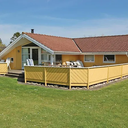 Nice Home In Rudkobing With Sauna * Spodsbjerg