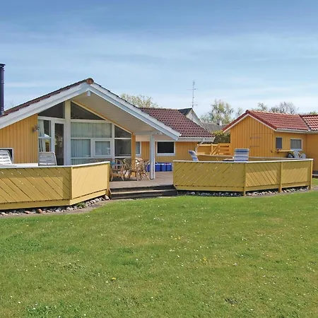 Nice Home In Rudkobing With Sauna Spodsbjerg