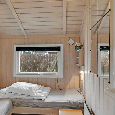 Сasa de vacaciones Nice Home In Rudkobing With Sauna *