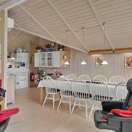 Nice Home In Rudkobing With Sauna Сasa de vacaciones Spodsbjerg